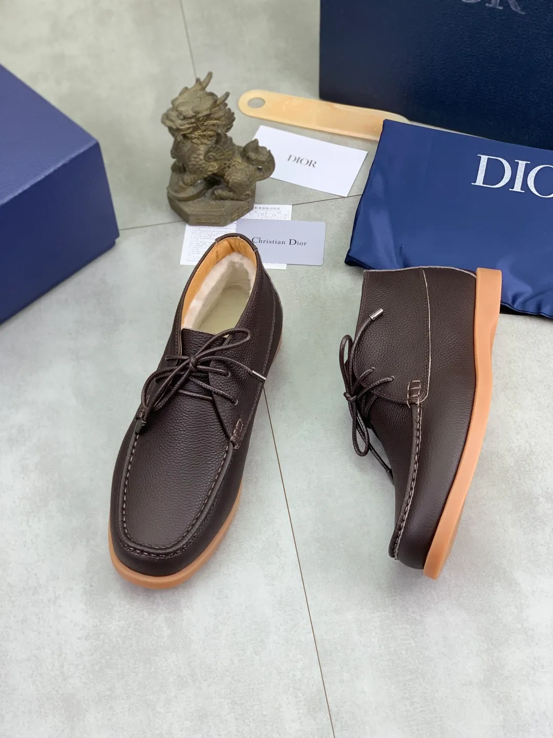 Men's men's shoes 💰P580 new style wool lining 💰high version 💎💎💎Dior original version! Top Italian purchasing agent! Men's high-top business casual leather shoes, original imported calfskin upper, ultimate texture, gentleman style, warm real wool lining inside, top-quality original Italian rubber outsole, first-class workmanship, top quality! Size: 39-44 (45 customized)